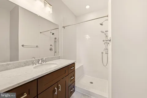 $695,000 | 218 20th Street Northeast, Unit 3, Washington, DC 20002