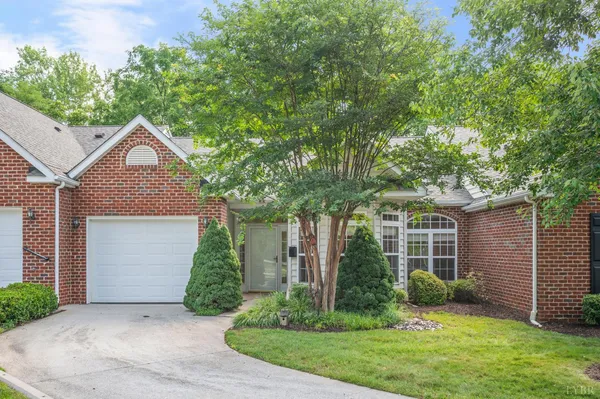$319,900 | 104 Villas Way Drive, Lynchburg, VA 24502