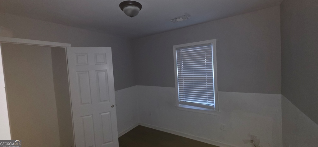 1032 Valley View Road Southeast Atlanta, GA 30315 - Photo 8 of 15