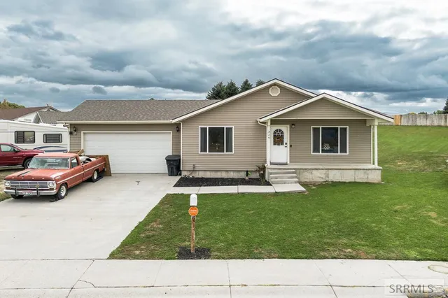 $345,000 | 324 Autumn Way, American Falls, ID 83211