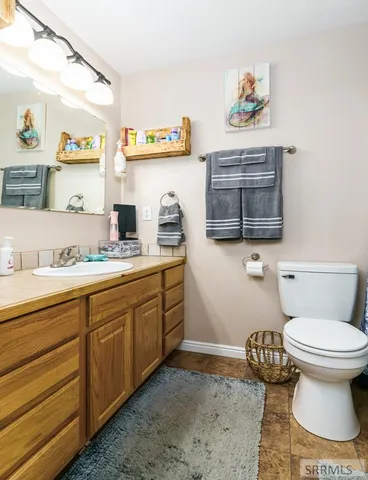 $345,000 | 324 Autumn Way, American Falls, ID 83211