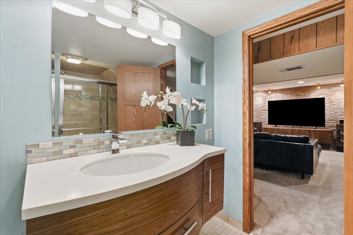 3303 Bluff Street Madison, WI 53705 - Photo 32 of 46 Gallery Image 32