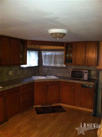 9511 Hamilton Road Yoder, IN 46798 - Photo 12 of 26