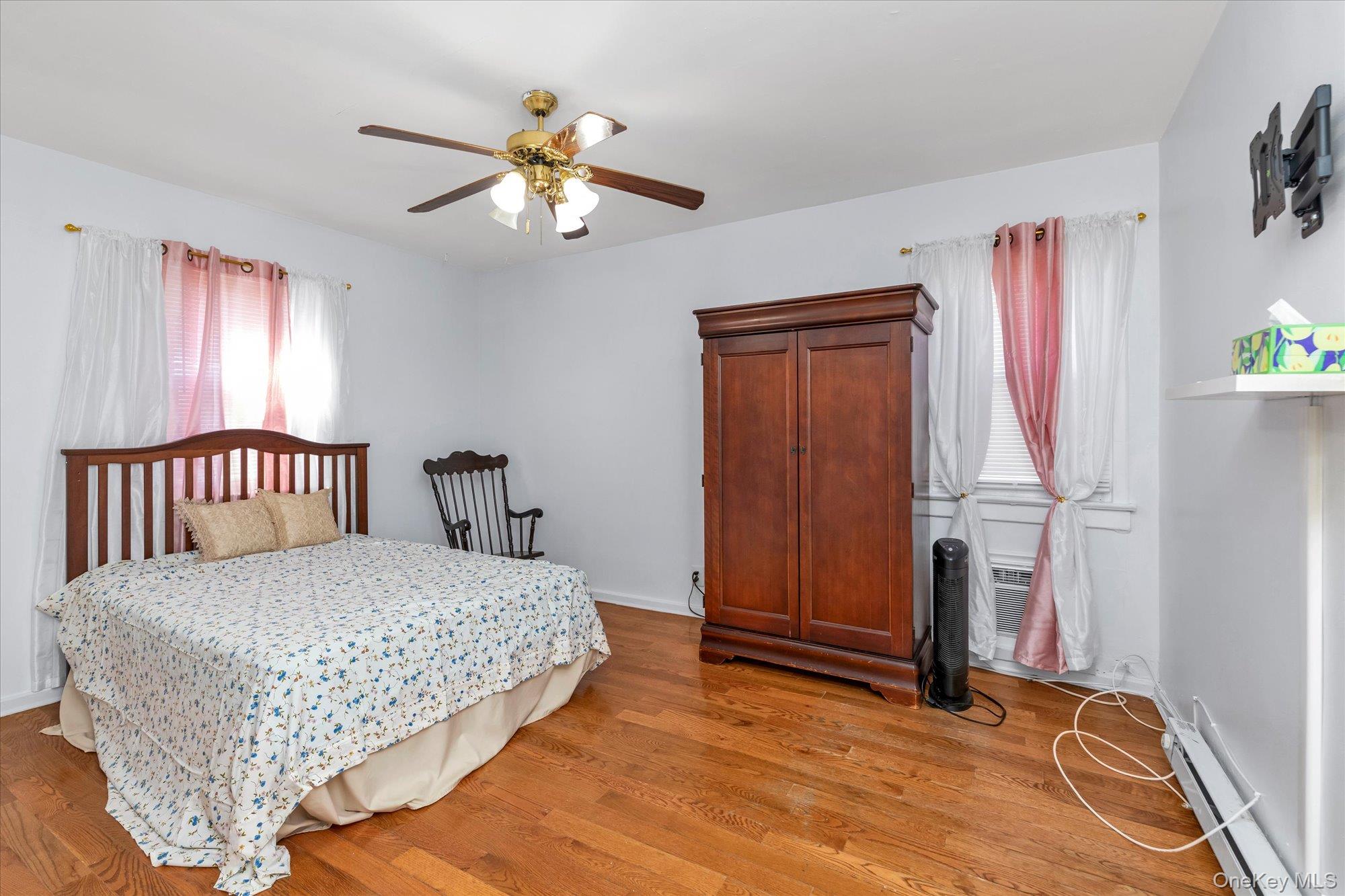 112 Ann Street Valley Stream, NY 11580 - Photo 13 of 23