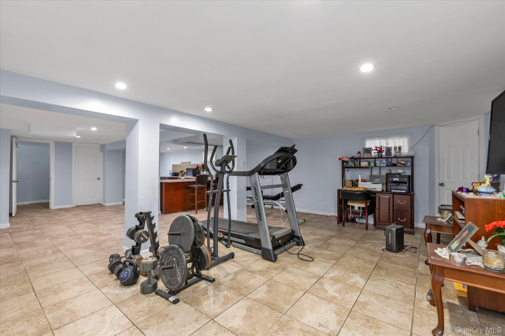 112 Ann Street Valley Stream, NY 11580 - Photo 18 of 23