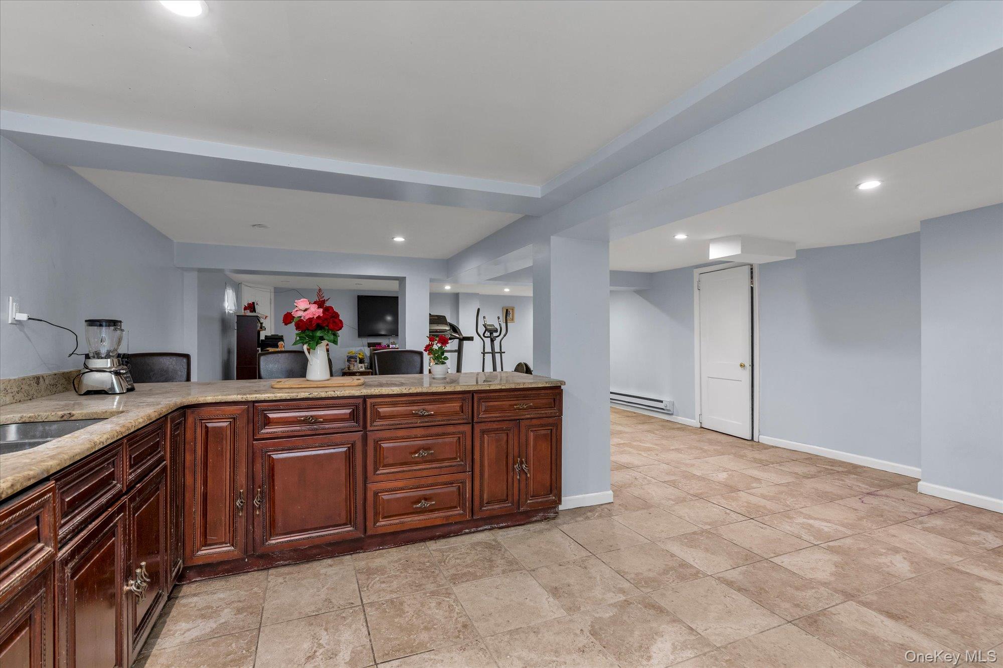 112 Ann Street Valley Stream, NY 11580 - Photo 20 of 23