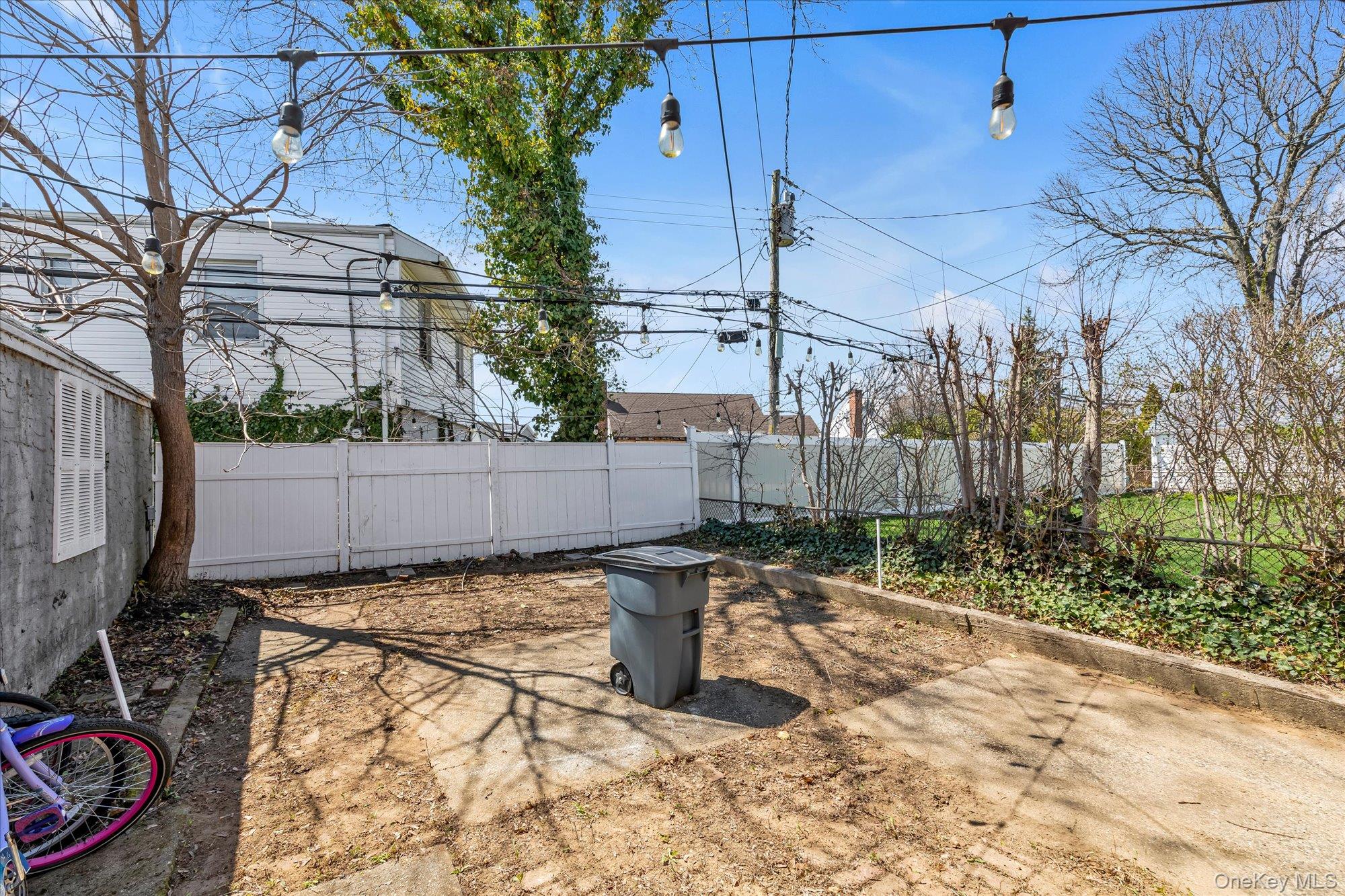 112 Ann Street Valley Stream, NY 11580 - Photo 22 of 23