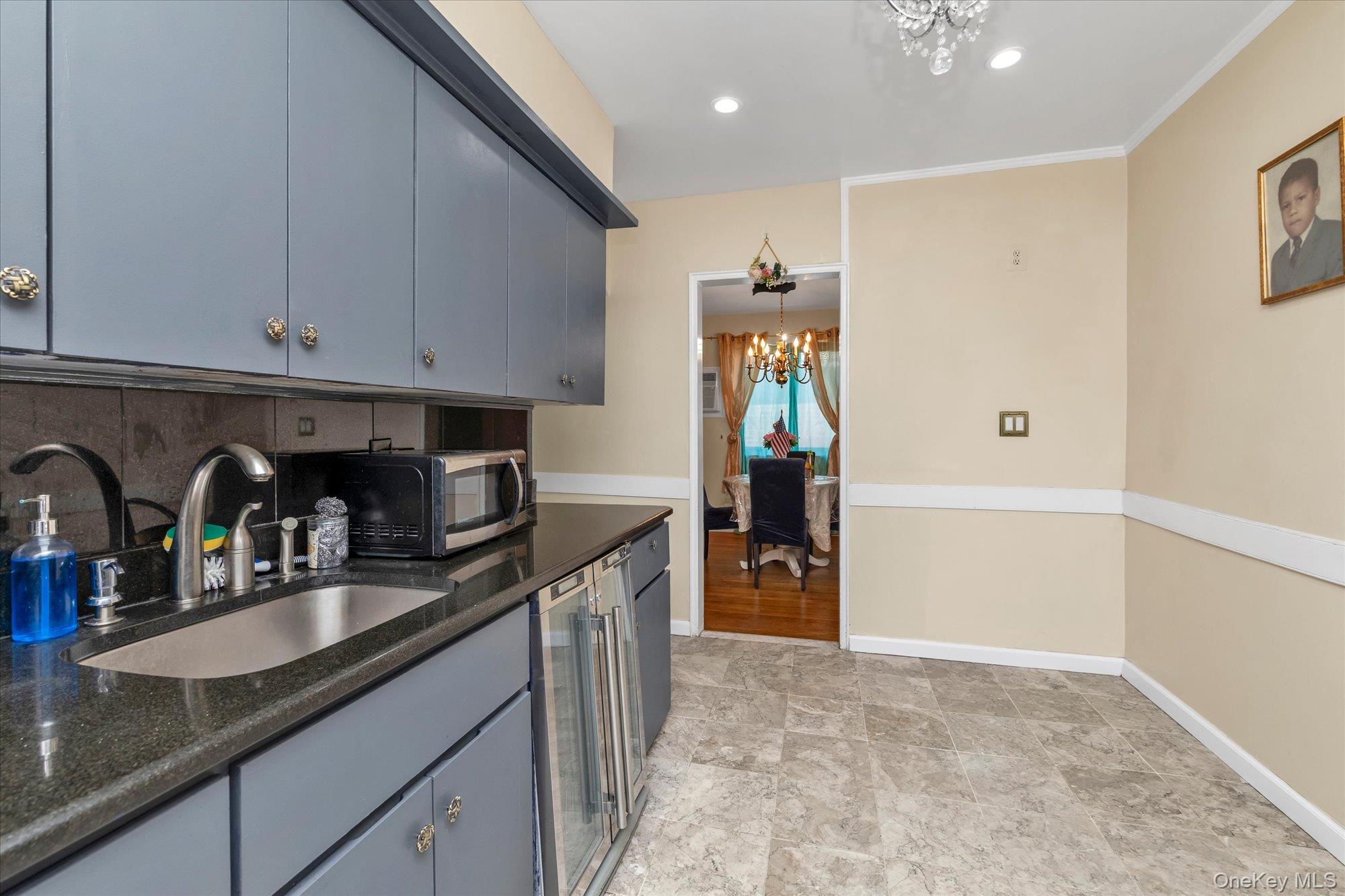 112 Ann Street Valley Stream, NY 11580 - Photo 8 of 23