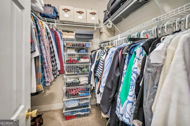 a view of utility room with washer and dryer