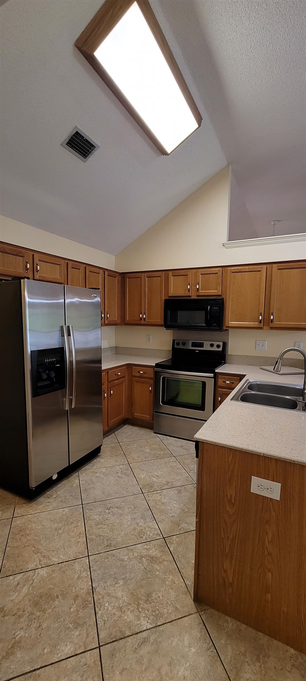 14714 Abacus Drive Foley, AL 36535 - Photo 12 of 47 Kitchen