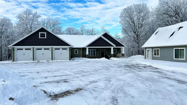 $819,000 | 26088 Broadway Avenue, Detroit Lakes, MN 56501