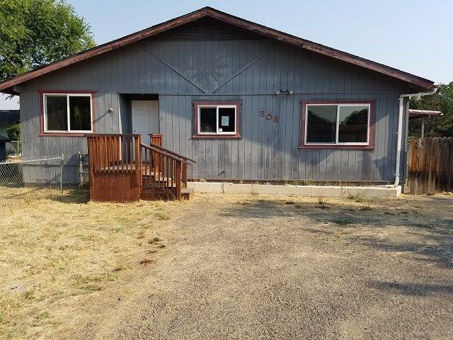308 West Gregory Road Central Point, OR 97502 - Photo 3 of 28 Additional Photo