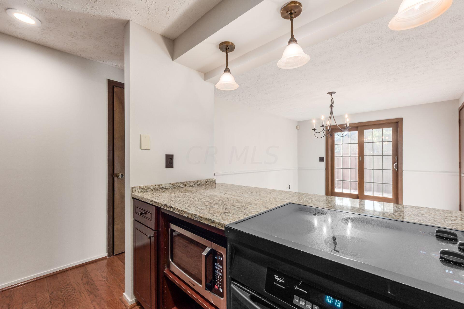 4743 Dierker Road, Unit 3 Columbus, OH 43220 - Photo 20 of 47 Kitchen to Dining Area