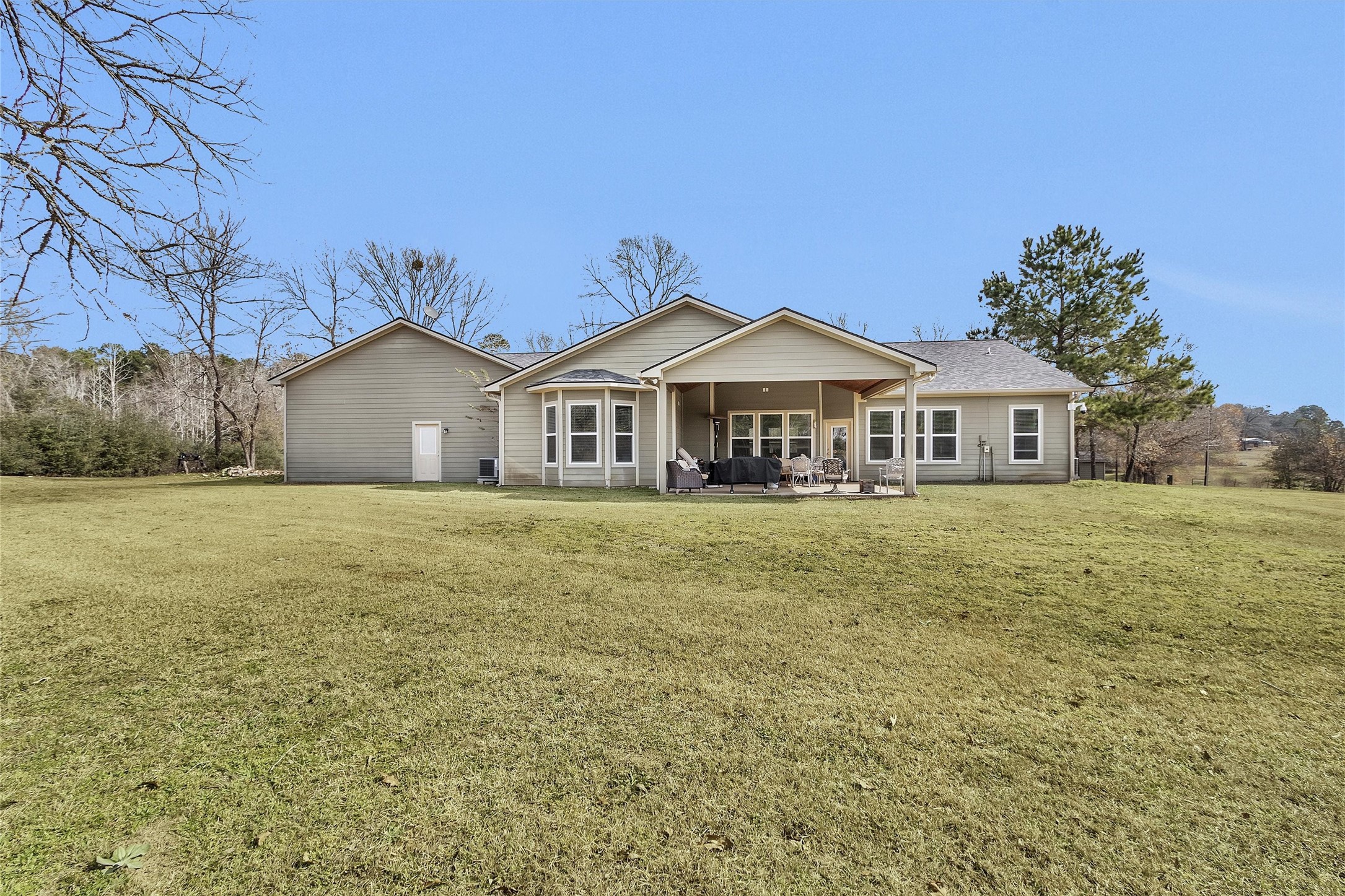 12225 High Fire Road Montgomery, TX 77356 - Photo 39 of 45 a front view of a house with garden