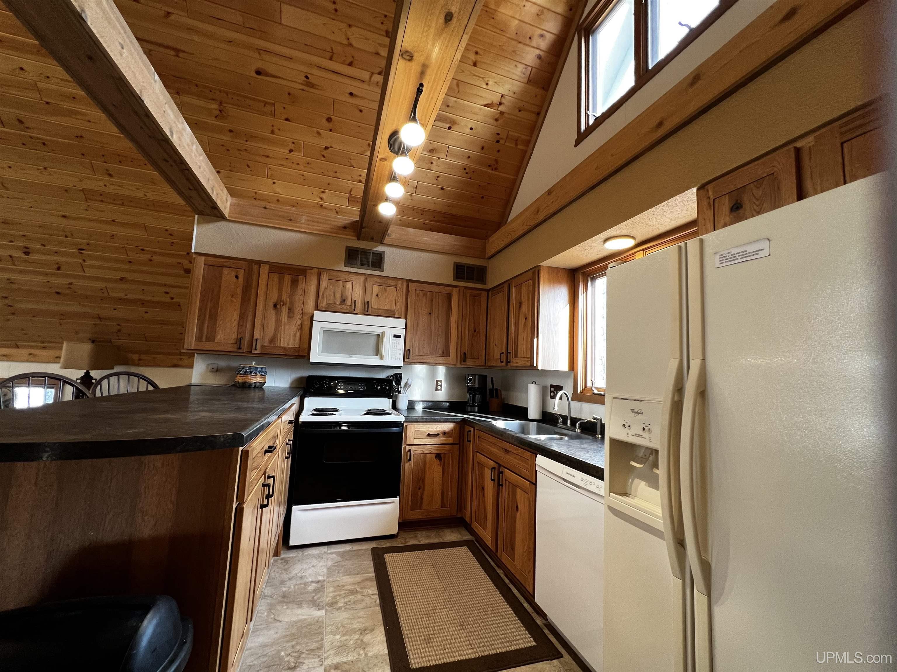 6340 Alpen Road, Unit 412 Bessemer, MI 49911 - Photo 13 of 33