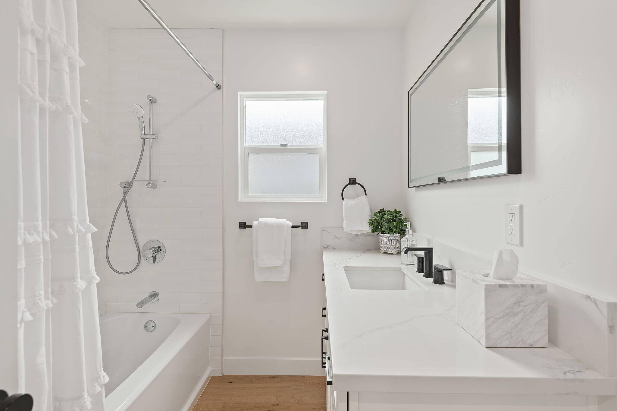 Undisclosed Address Santa Barbara, CA 93105 - Photo 22 of 28 25-web-or-mls-25 - Bathroom 2