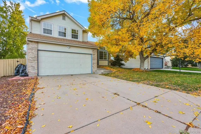 a front view of house with yard