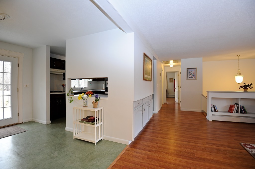 46 Rolling Ridge Road Amherst, MA 01002 - Photo 5 of 30 Gallery Image 5