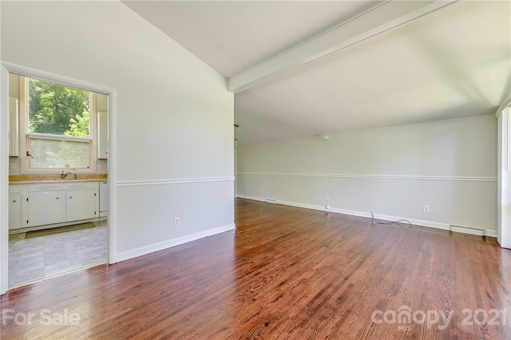 3814 Sulkirk Road Charlotte, NC 28210 - Photo 7 of 29 Gallery Image 7