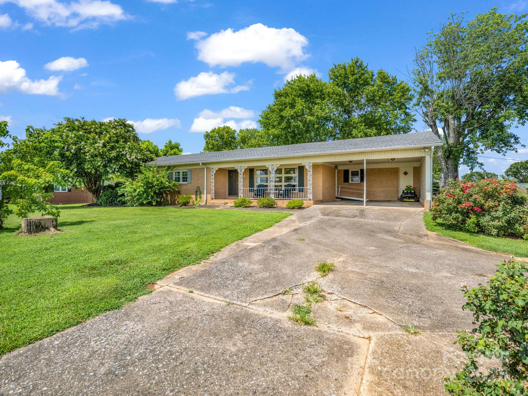 1638 Chase High Road Forest City, NC 28043 - Photo 3 of 39 Gallery Image 3
