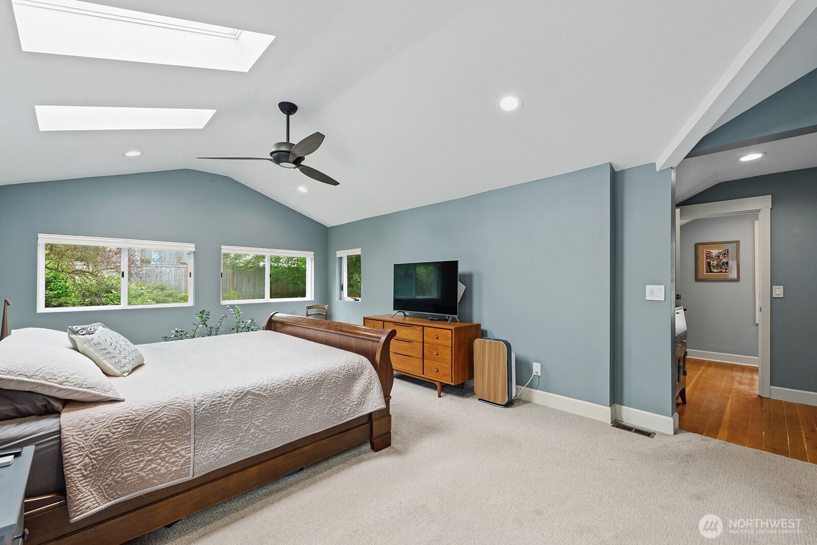934 30th Avenue Seattle, WA 98122 - Photo 18 of 40