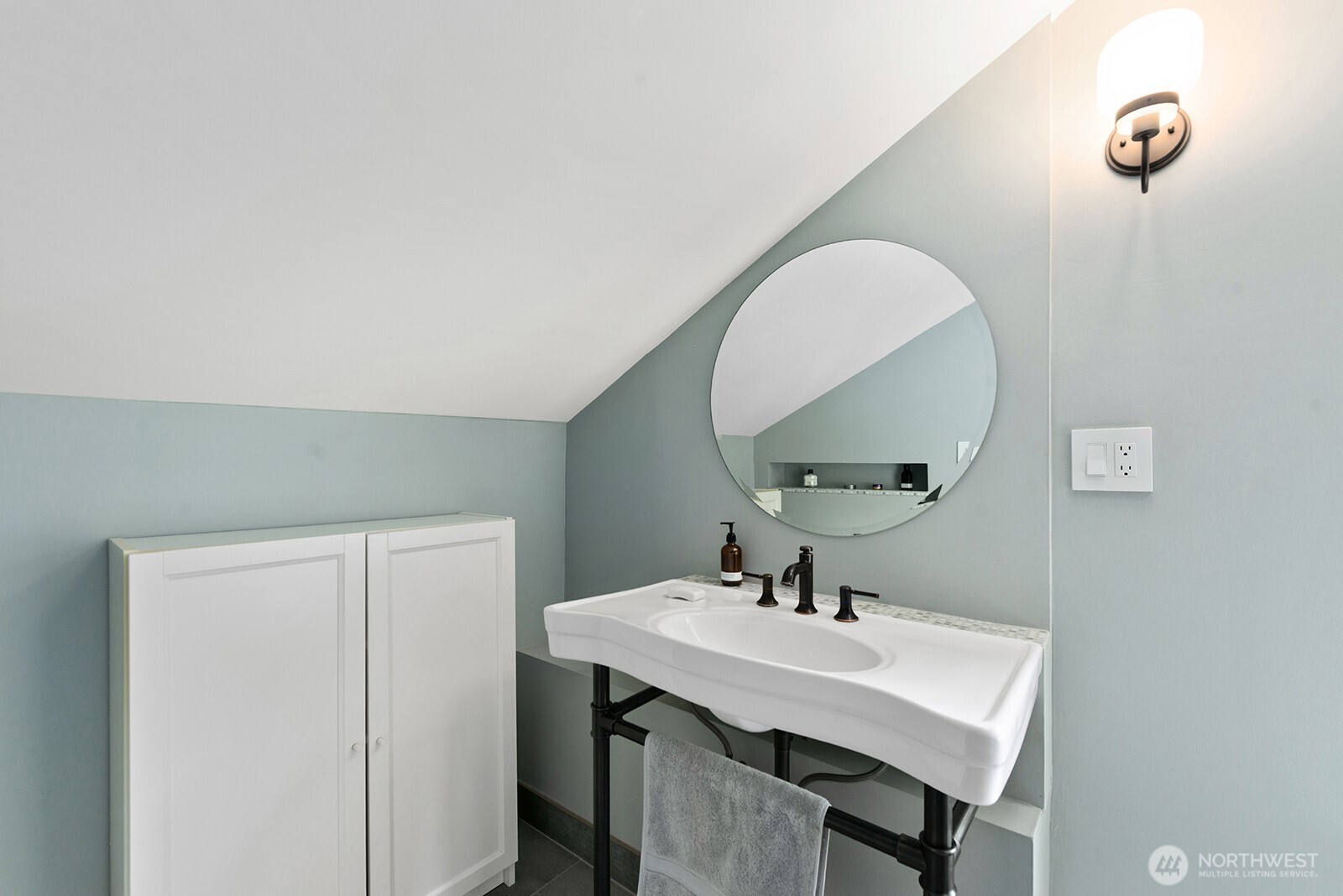 934 30th Avenue Seattle, WA 98122 - Photo 24 of 40