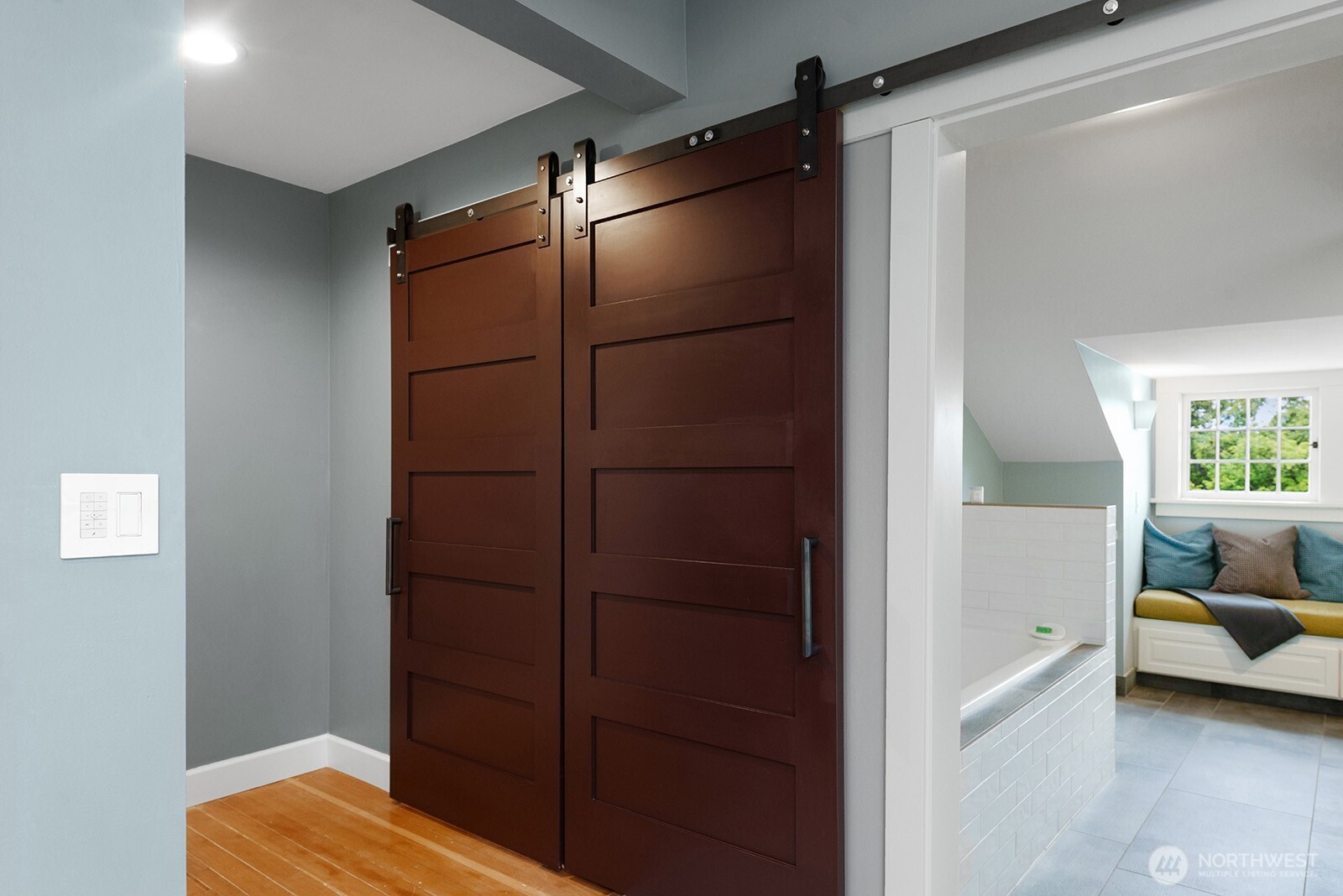 934 30th Avenue Seattle, WA 98122 - Photo 26 of 40