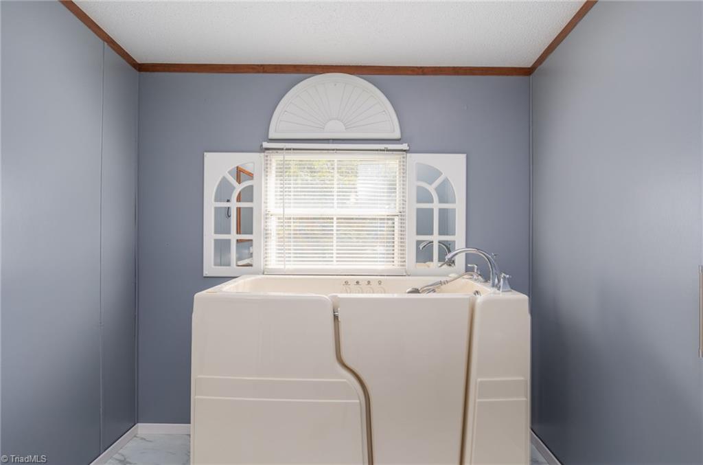 337 Albert Road Stokesdale, NC 27357 - Photo 17 of 30 Gallery Image 17