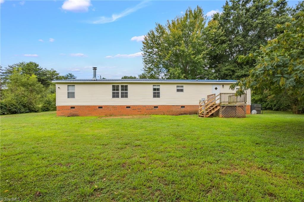 337 Albert Road Stokesdale, NC 27357 - Photo 4 of 30 Gallery Image 4