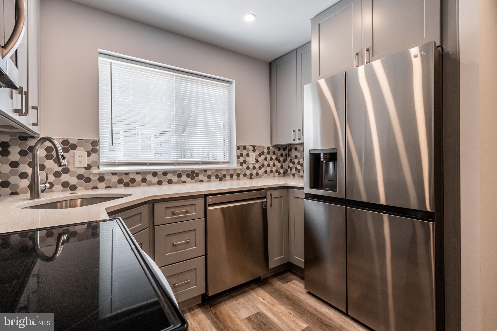 2539 Manton Street, Unit B Philadelphia, PA 19146 - Photo 12 of 49