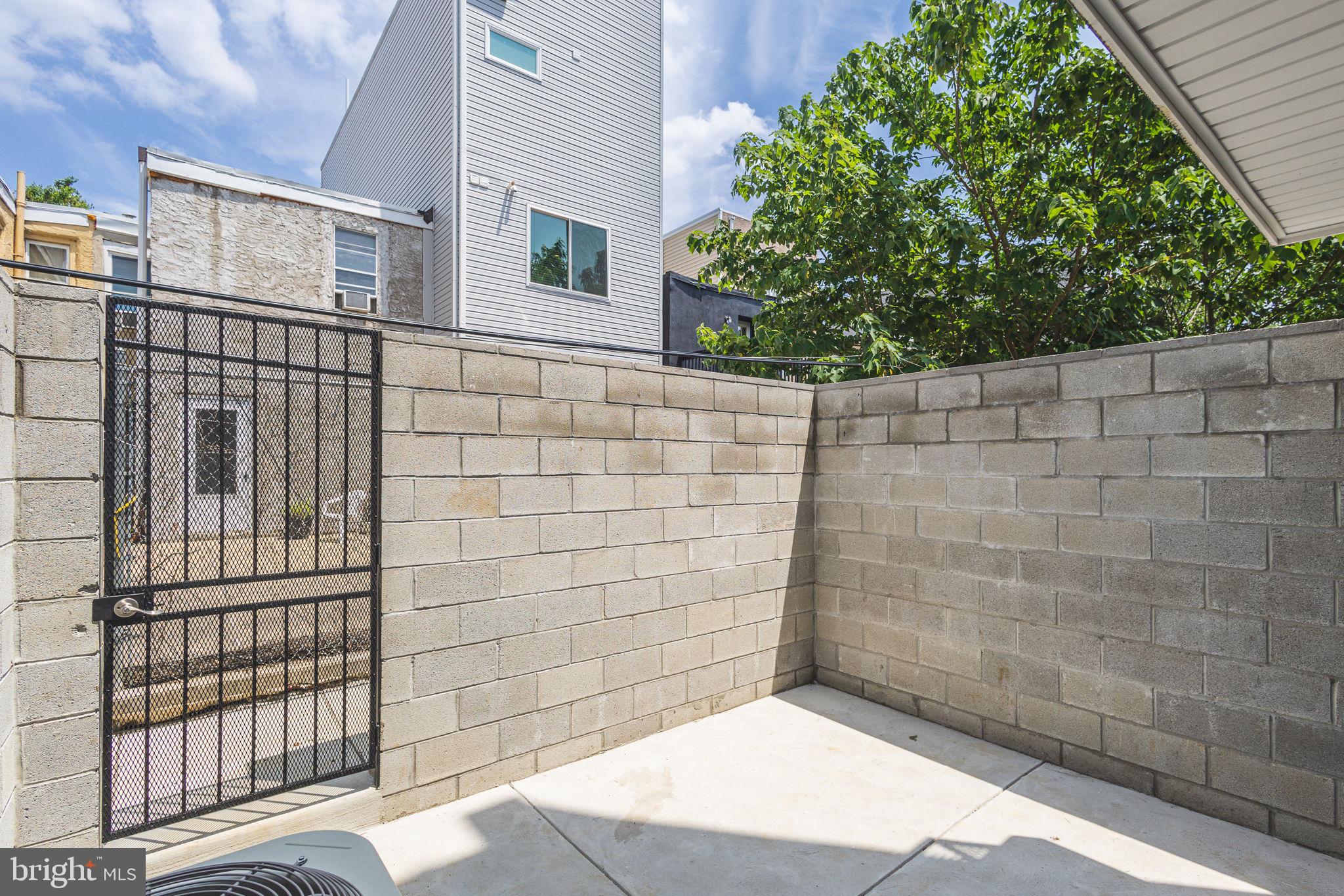 2539 Manton Street, Unit B Philadelphia, PA 19146 - Photo 24 of 49