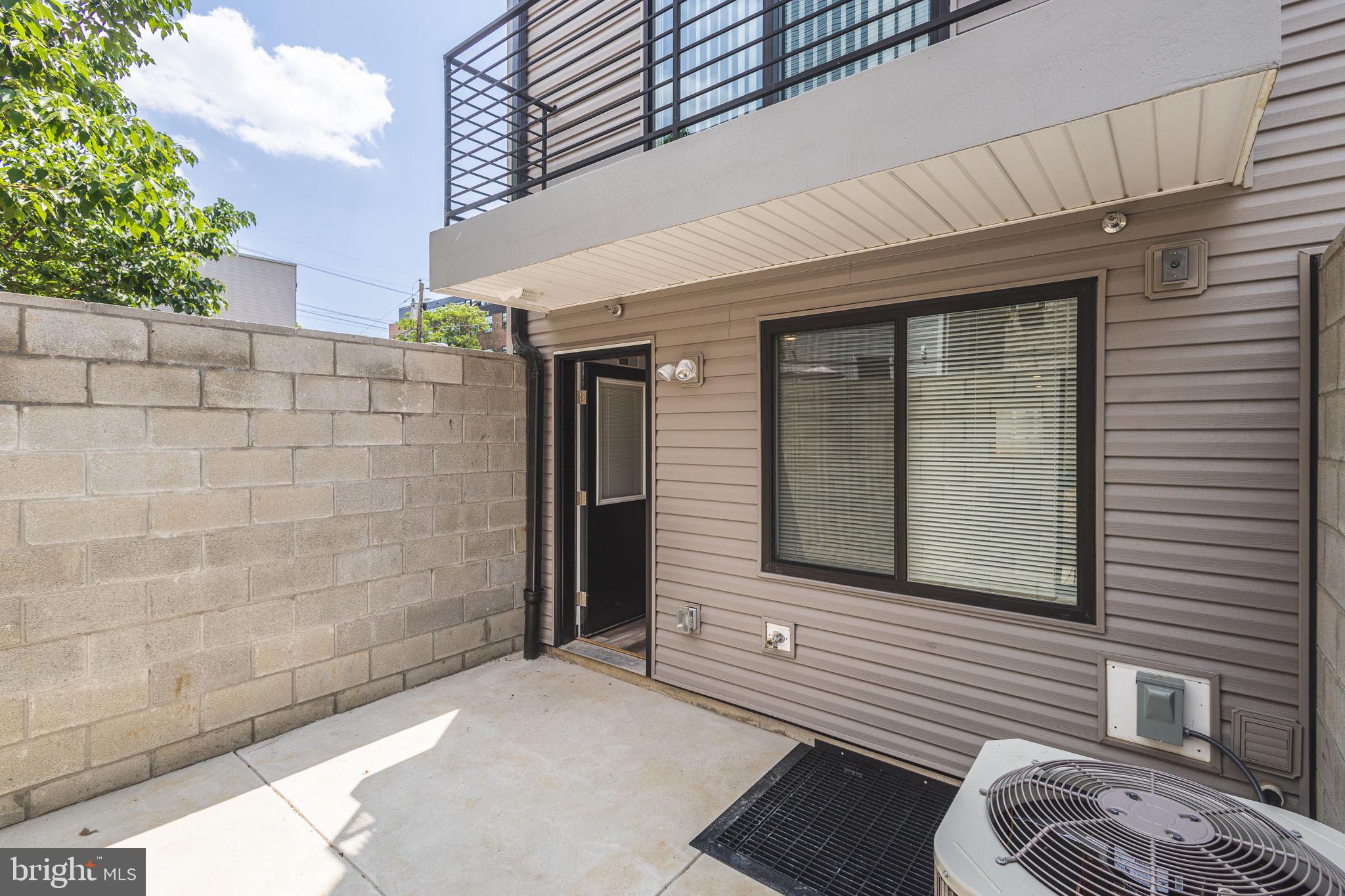 2539 Manton Street, Unit B Philadelphia, PA 19146 - Photo 25 of 49