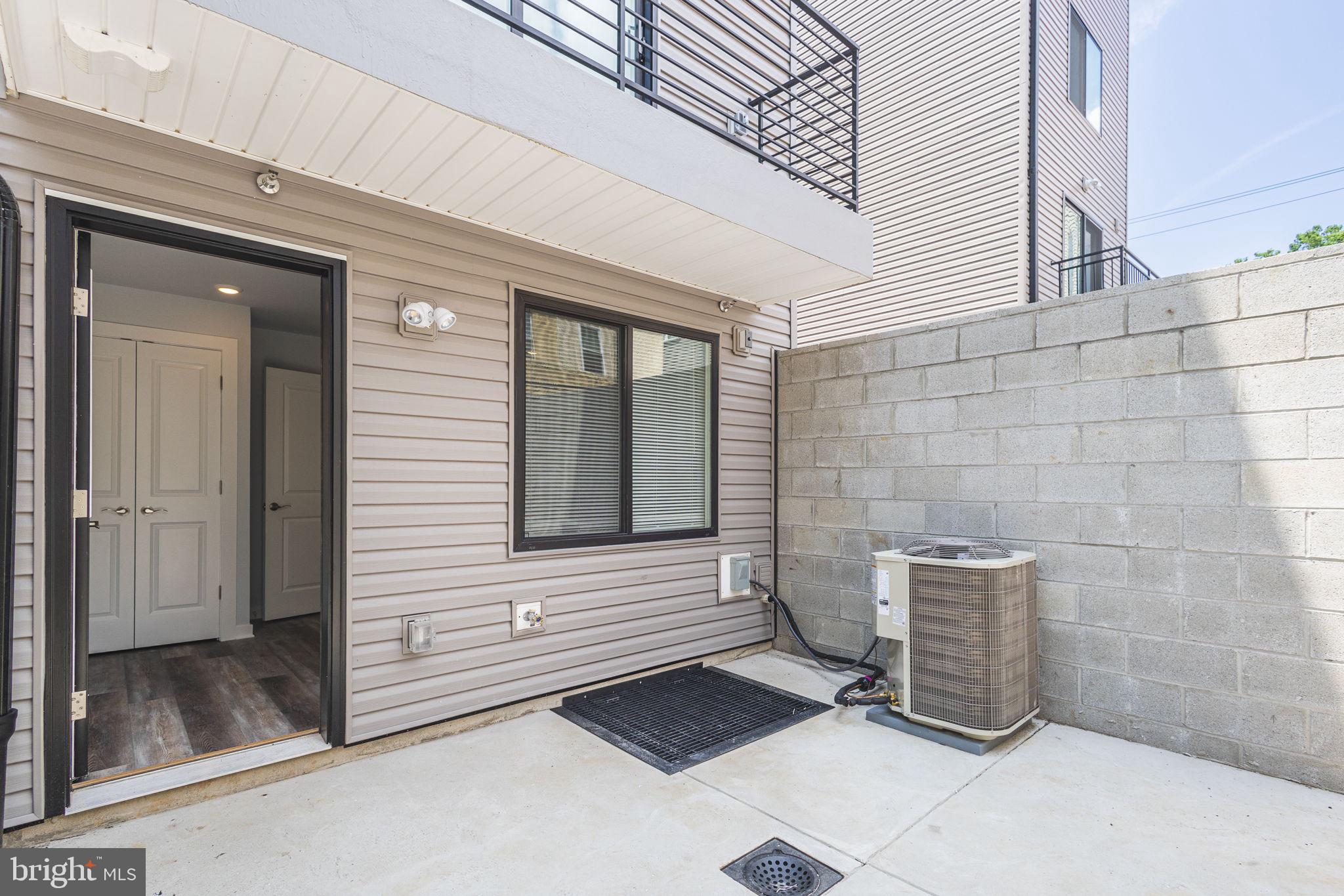 2539 Manton Street, Unit B Philadelphia, PA 19146 - Photo 26 of 49
