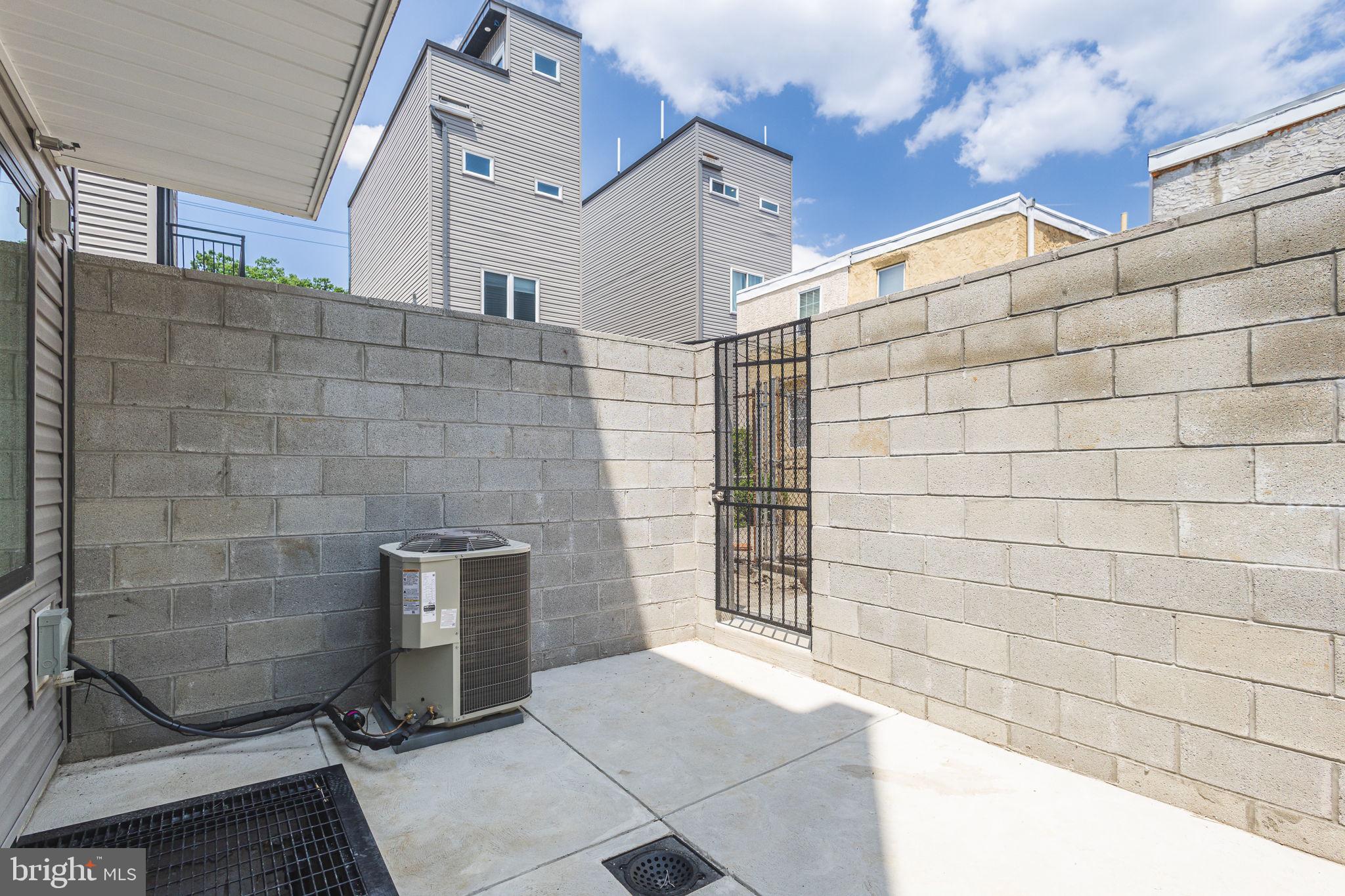 2539 Manton Street, Unit B Philadelphia, PA 19146 - Photo 27 of 49