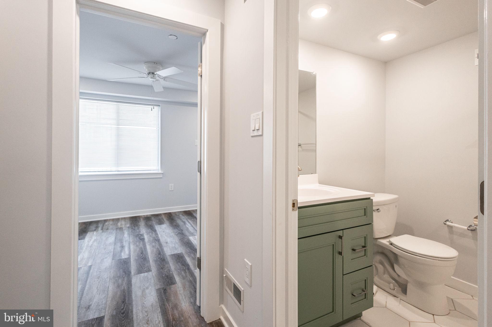 2539 Manton Street, Unit B Philadelphia, PA 19146 - Photo 33 of 49
