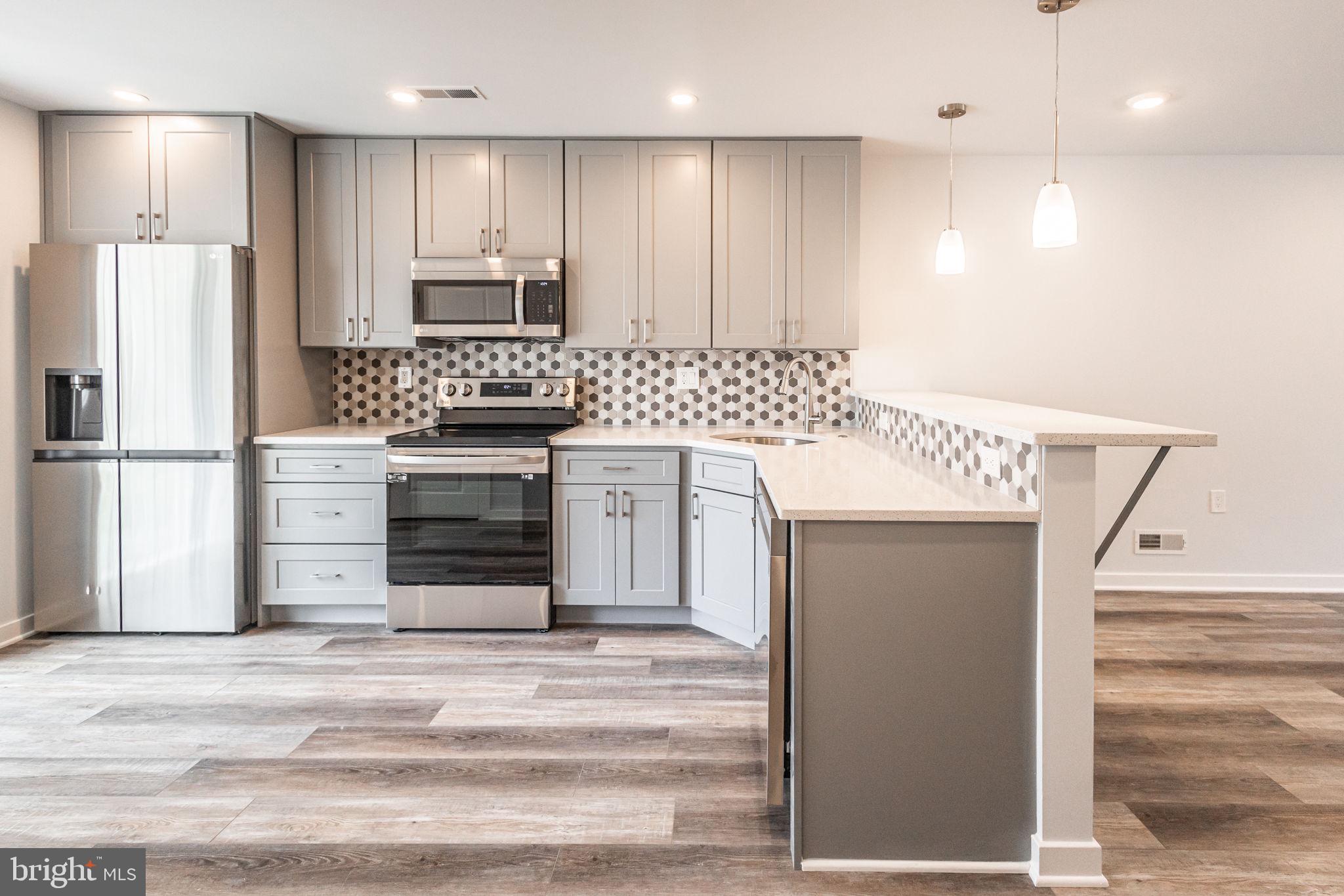 2539 Manton Street, Unit B Philadelphia, PA 19146 - Photo 8 of 49