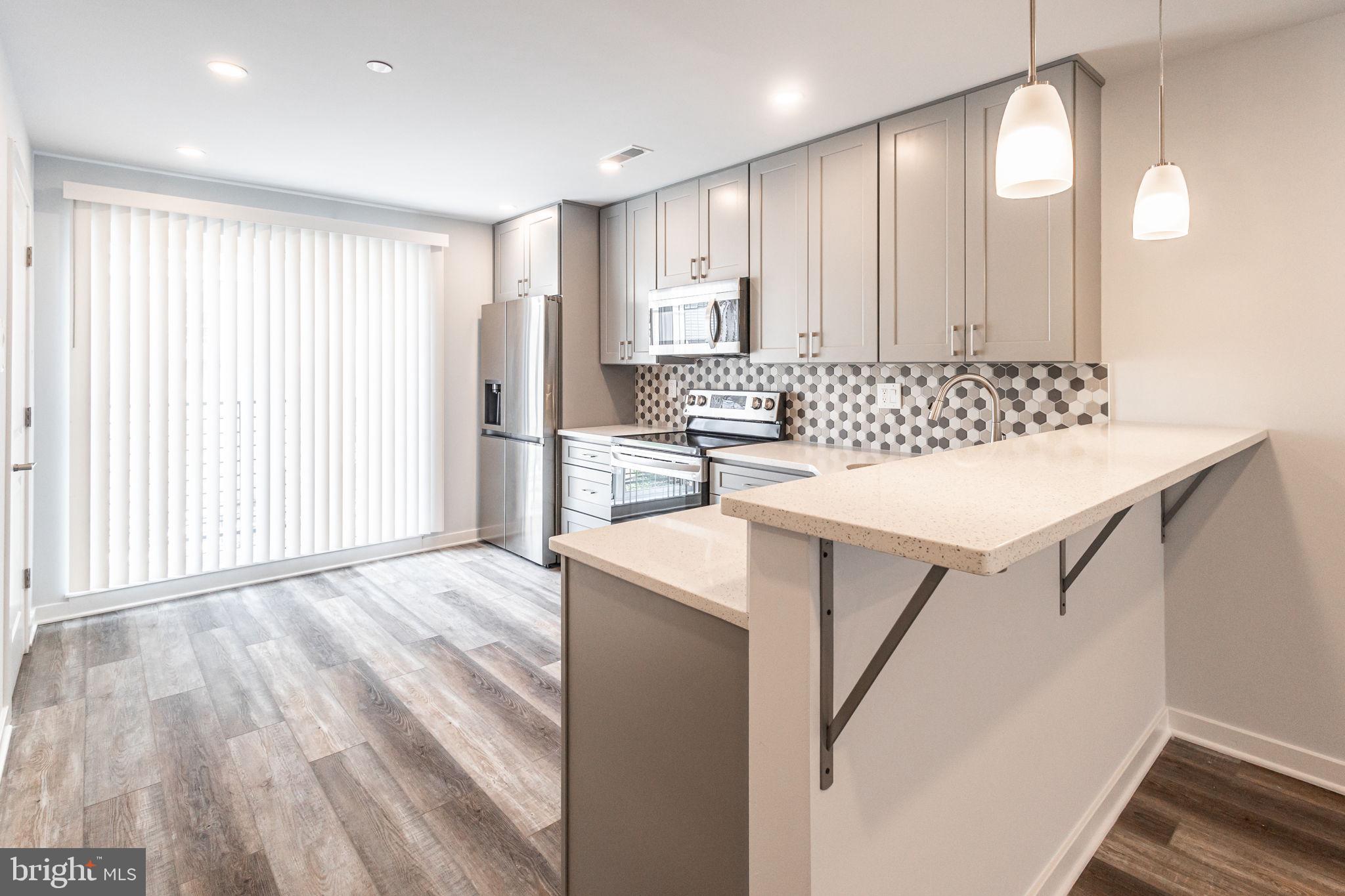2539 Manton Street, Unit B Philadelphia, PA 19146 - Photo 9 of 49