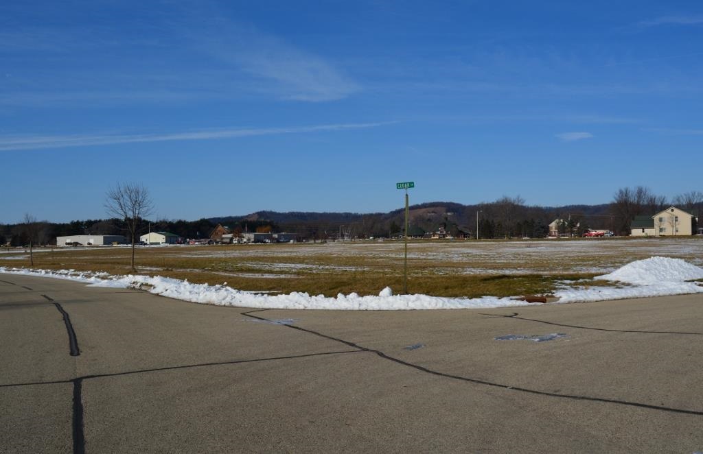 43 Cedar Spring Green Spring Green, WI 53588 - Photo 16 of 34