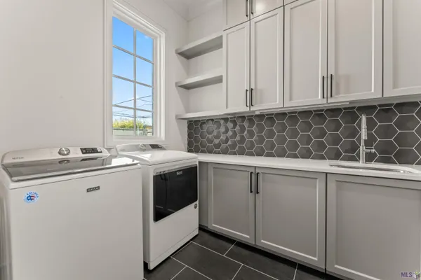 $1,159,000 | 8721 West Fairway Drive, Baton Rouge, LA 70809