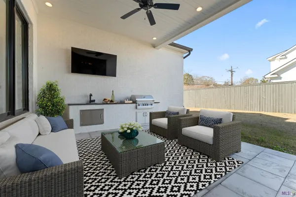 $1,159,000 | 8721 West Fairway Drive, Baton Rouge, LA 70809