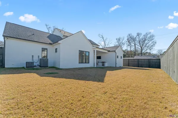 $1,159,000 | 8721 West Fairway Drive, Baton Rouge, LA 70809