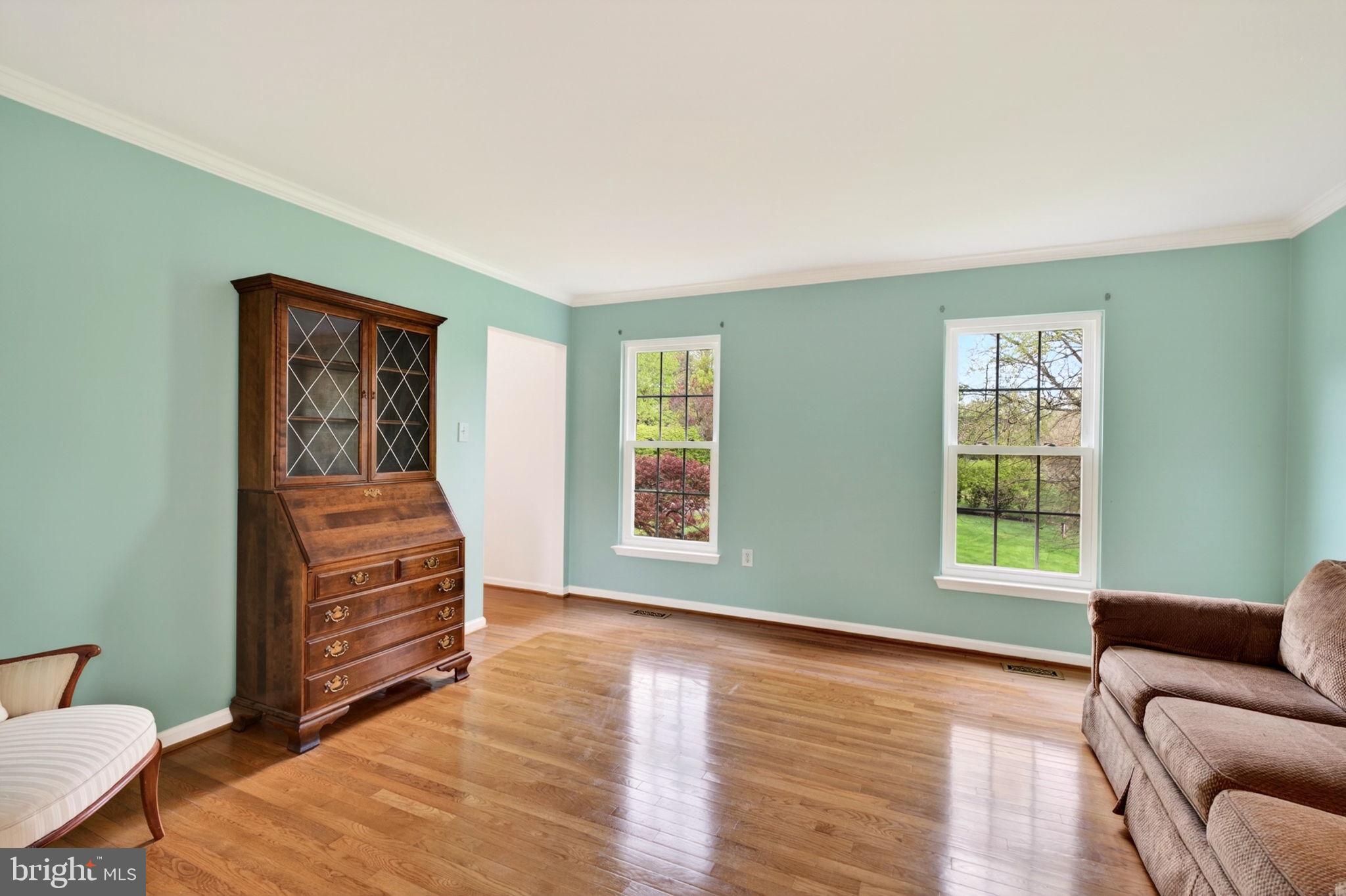 14736 Carriage Mill Road Woodbine, MD 21797 - Photo 7 of 83 Living Room