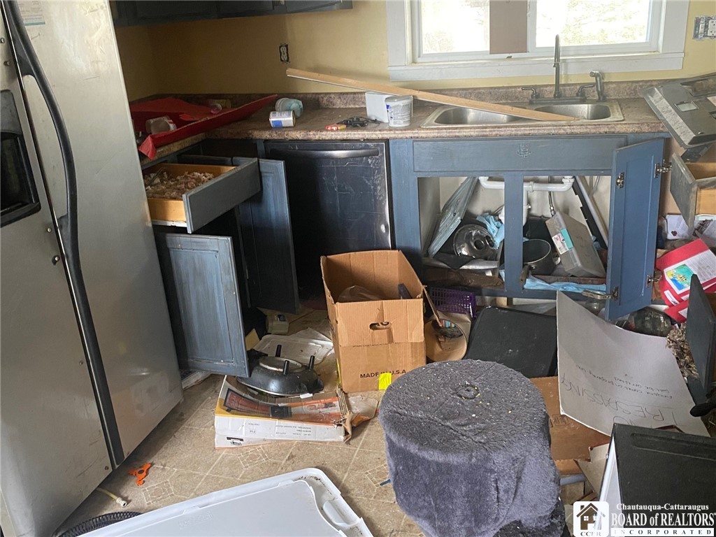 9860 East Side Hill Road Ripley, NY 14775 - Photo 4 of 6 KITCHEN