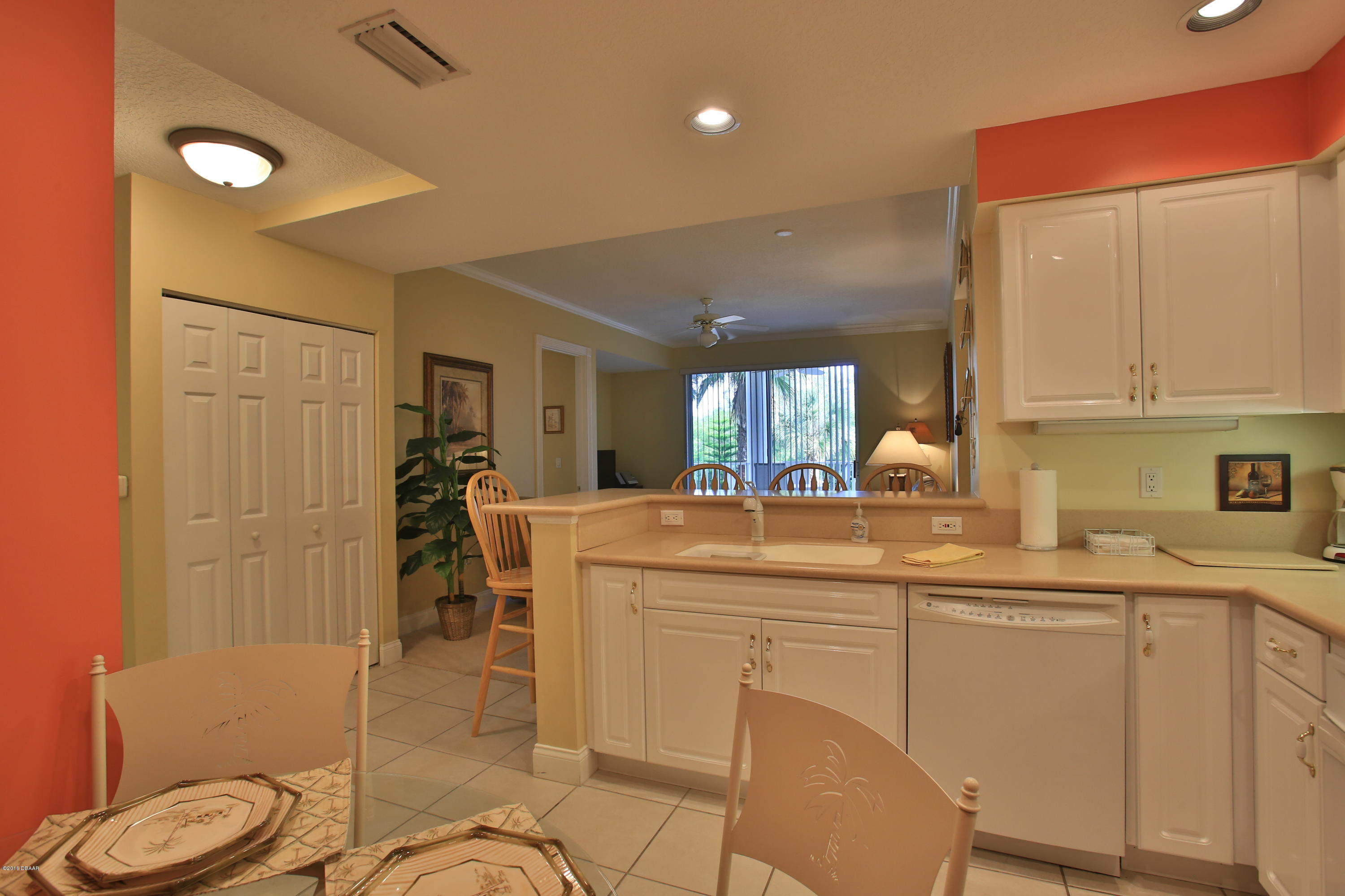 4625 Rivers Edge Village Lane, Unit 5204 Ponce Inlet, FL 32127 - Photo 6 of 30 2W3A0012