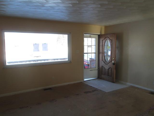 5355 Gambel Road Indianapolis, IN 46221 - Photo 3 of 12 Gallery Image 3