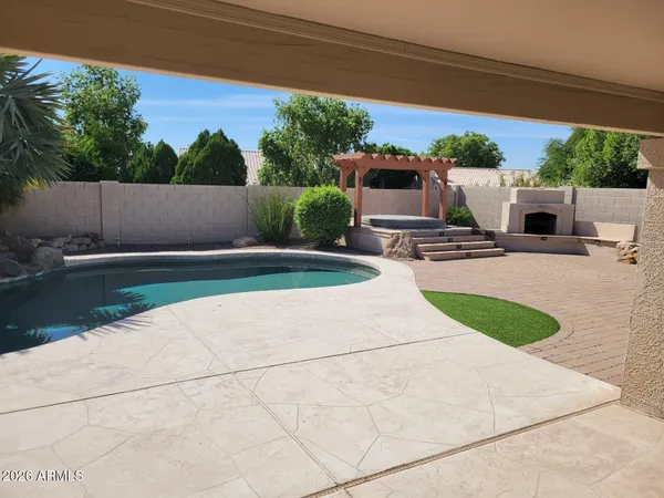 $2,950 | 6919 West Via Montoya Drive, Glendale, AZ 85310