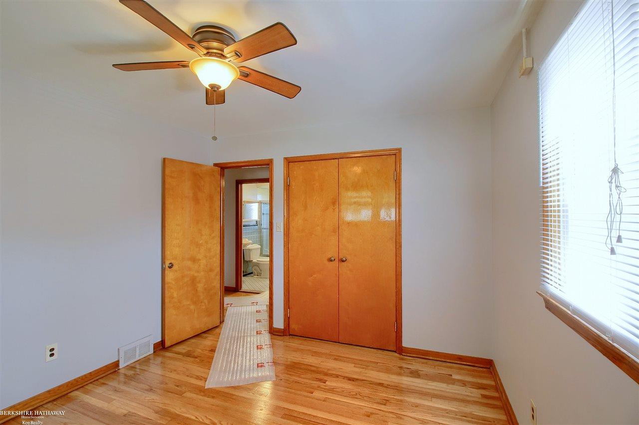 23782 Roxana Avenue Eastpointe, MI 48021 - Photo 13 of 32 50011288-12.JPG