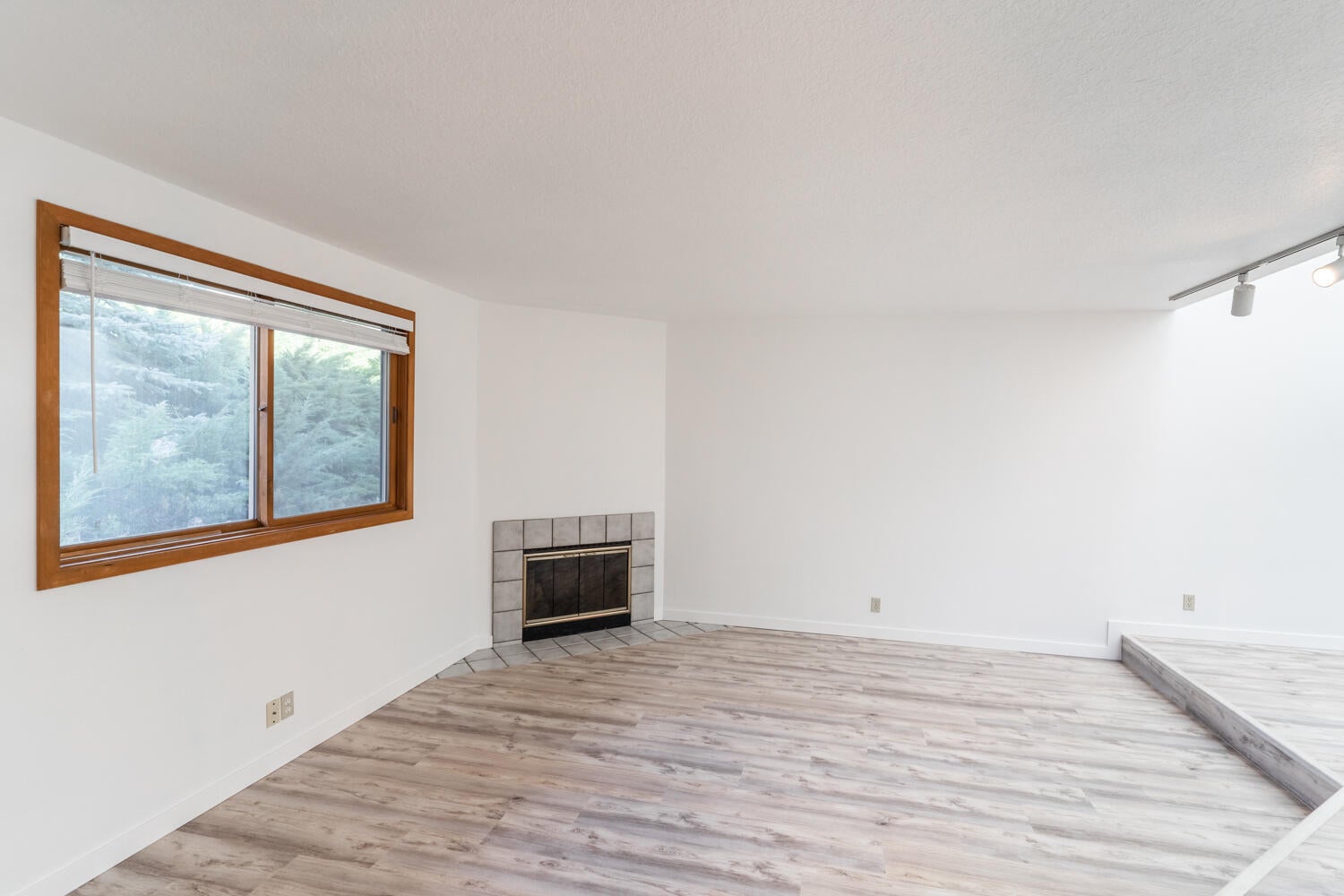 1050 Northeast Butler Market Road, Unit 24 Bend, OR 97701 - Photo 14 of 30 Fireplace for cozy nights