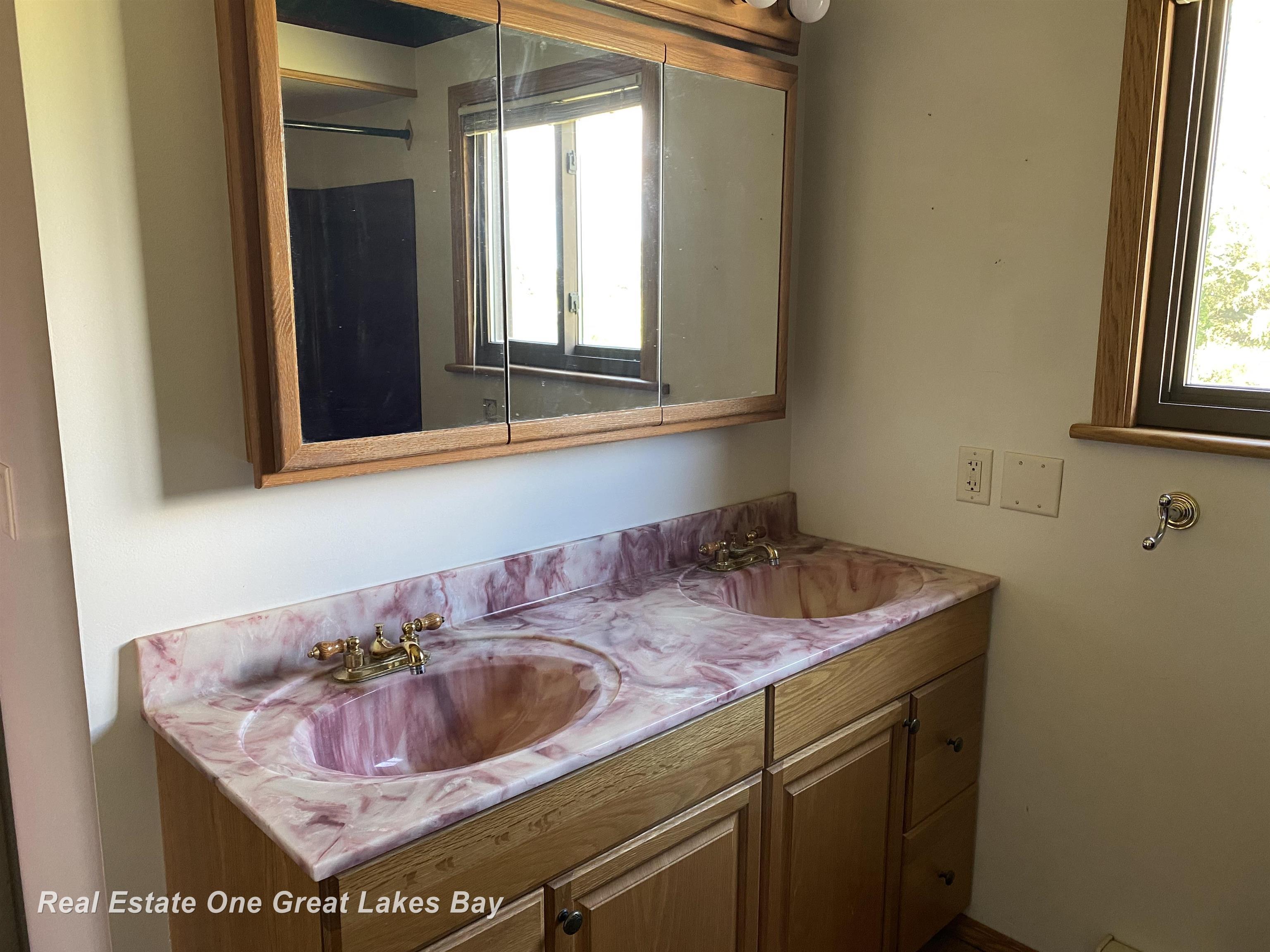9417 Garfield Road Freeland, MI 48623 - Photo 22 of 27
