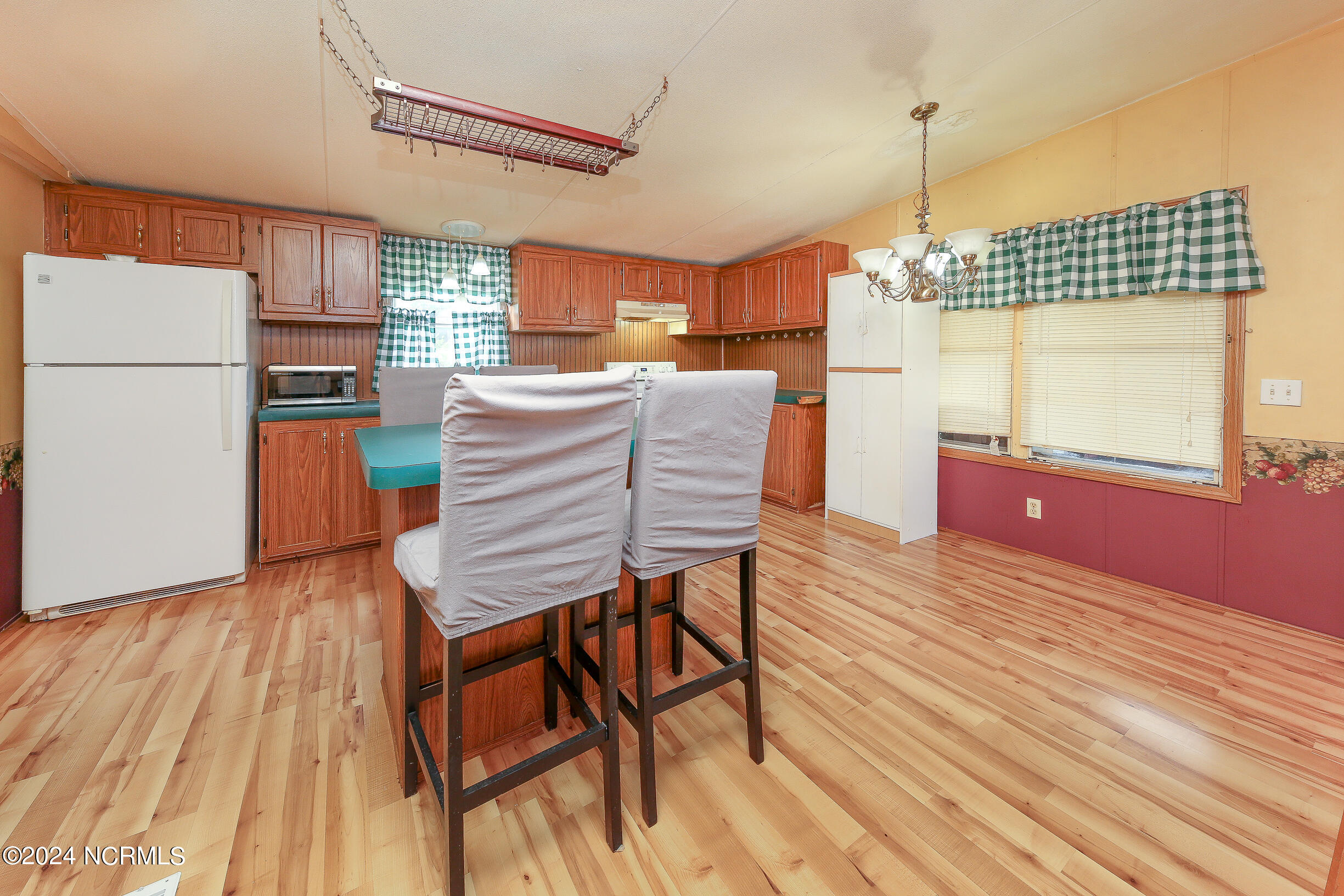 1412 Soundneck Road Elizabeth City, NC 27909 - Photo 3 of 31 4G8A4107